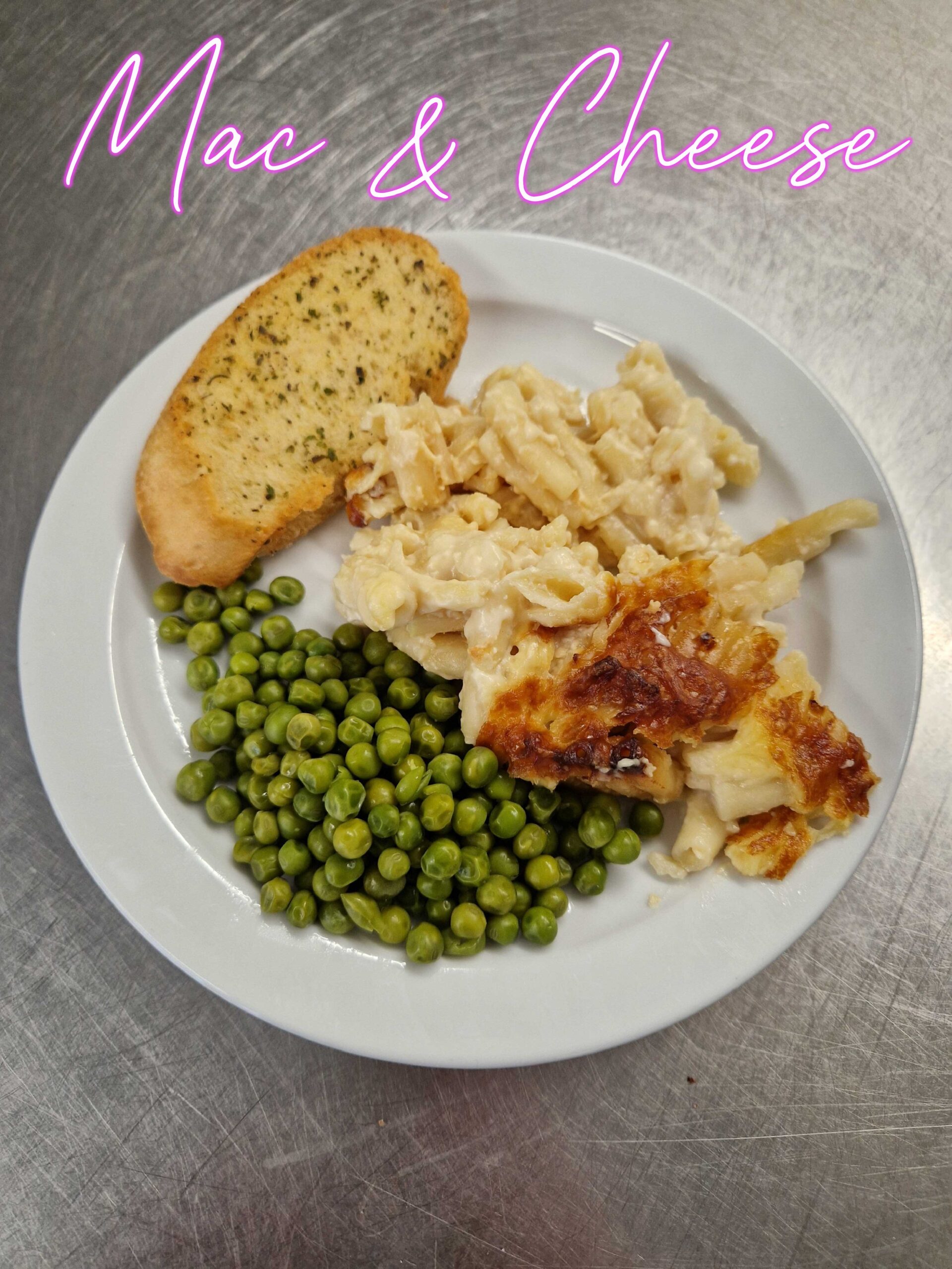 Mac & Cheese, Garlic Bread & Peas